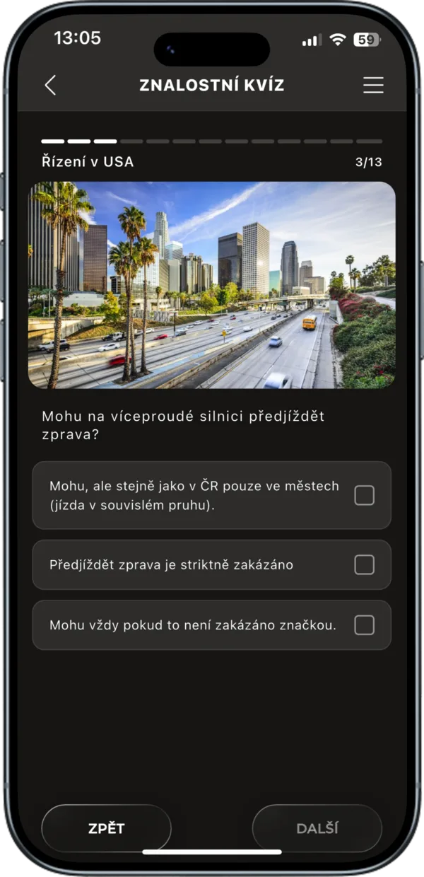 Znalostní kvíz o řízení v USA v aplikaci